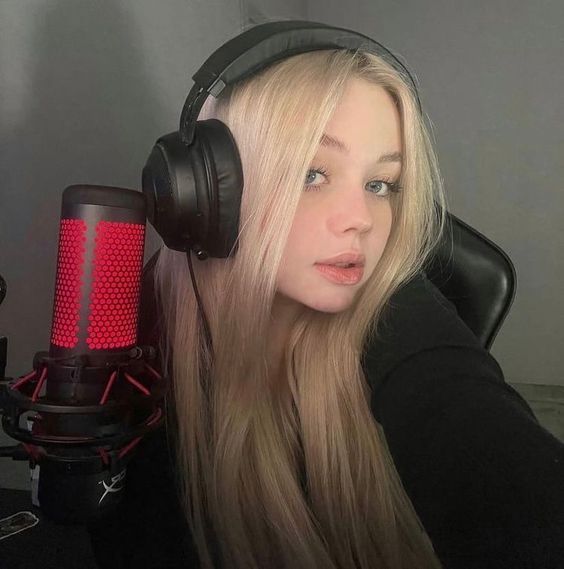 Laura G.